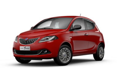 lancia-ypsilon-2023